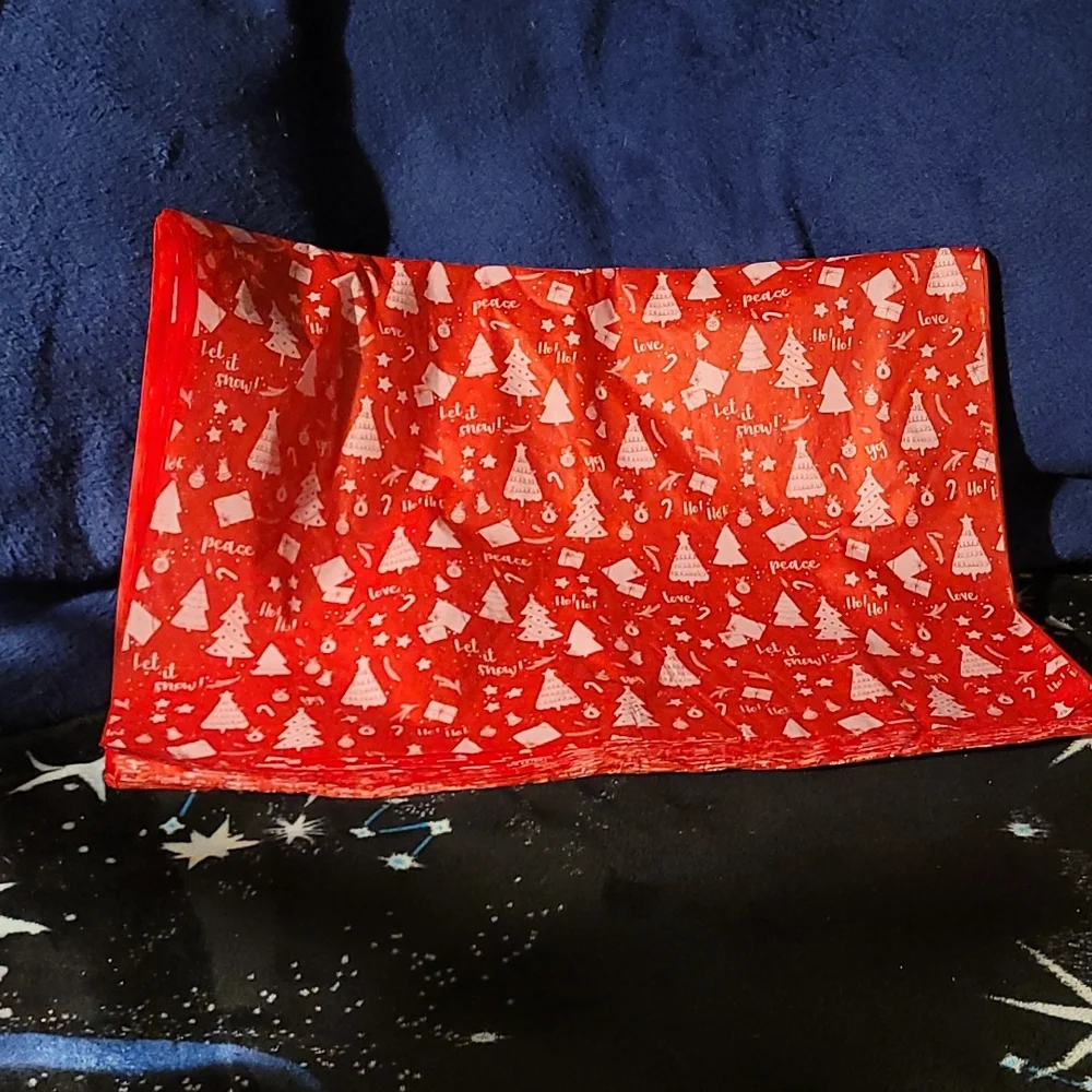 XLARGE  HOLIDAY TISSUE PAPER  sheet measures 27.5inch x 19inch  50 pcs